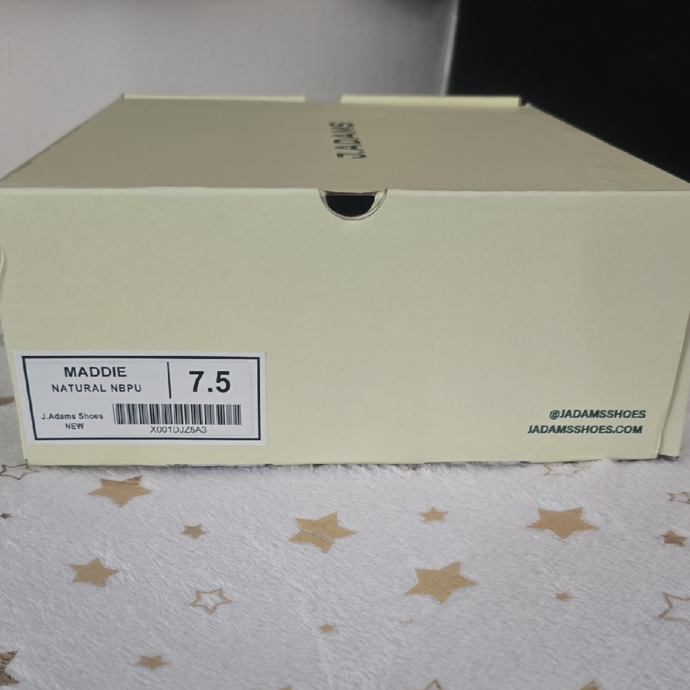 Maddie Shoe Box in Natural (Size 7.5)